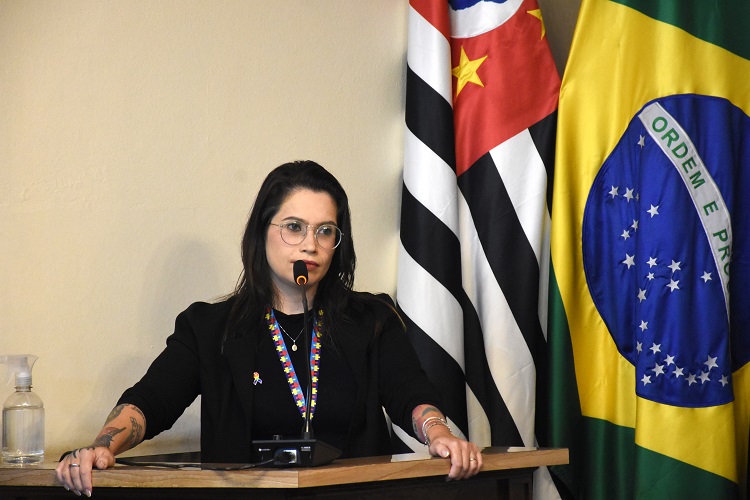 Propositura da vereadora visa garantir segurança às crianças atendidas pela unidade da Vila Redenção