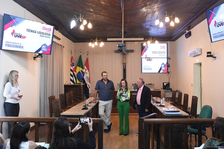 Curso reforça compromisso da Câmara com a valorização da atividade legislativa 