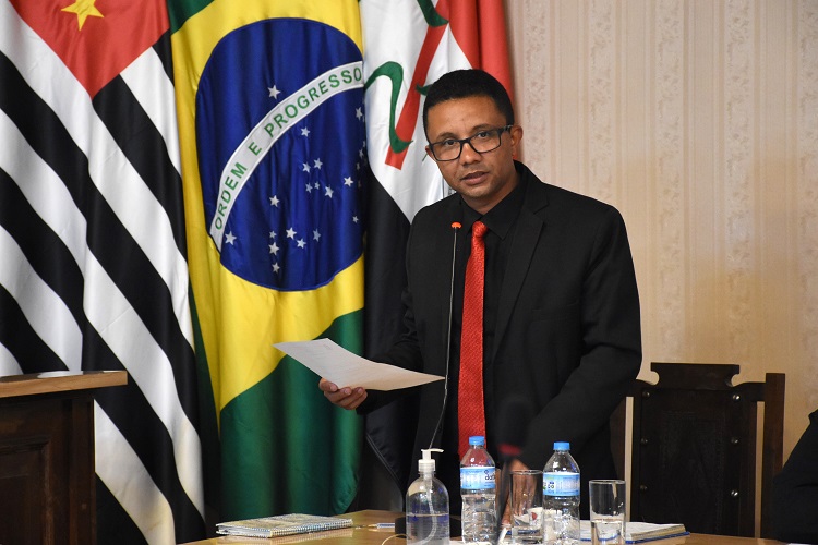 Vereador solicitou ainda recapeamento de trecho da Avenida América do Sul