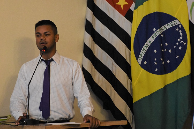 Vereador voltou a falar também durante sessão sobre condições da rede pública de saúde de Pirassununga