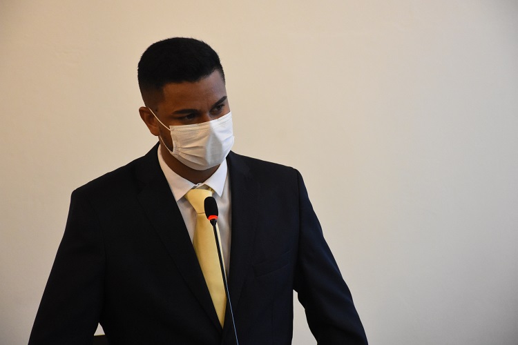 Vereador encaminhou também indicações ao Executivo solicitando limpeza na cidade