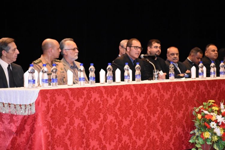 Ato solene foi realizado na noite desta quinta-feira (9)