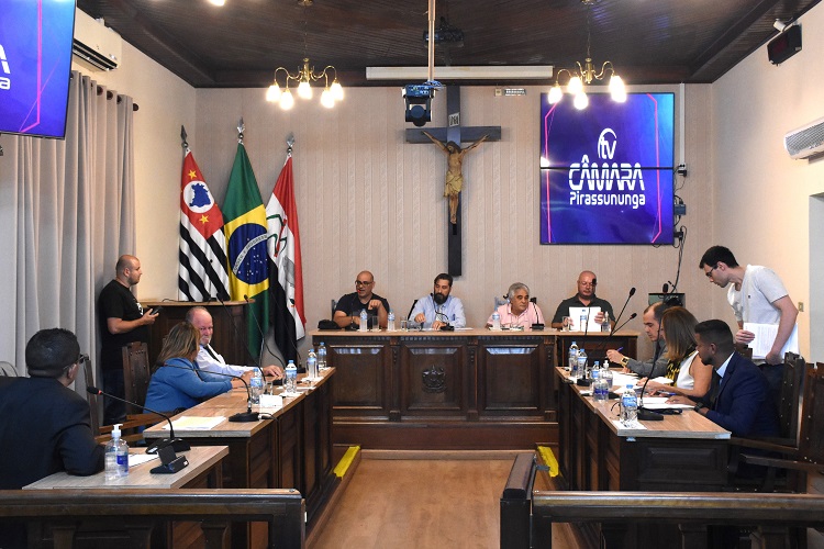 Três funcionários do Saep estiveram na Câmara na última segunda-feira (20) para falar sobre o texto