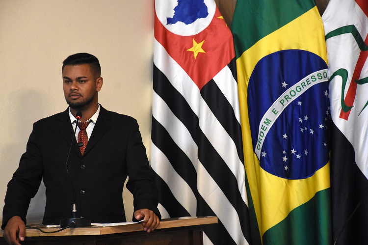 Vereador quer saber ainda sobre dotação orçamentária para admissão dos novos agentes