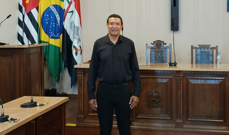 Vereador apresentou também pedido de informações sobre  taxas cobradas no cemitério e velório municipal