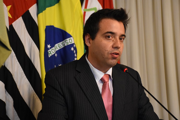 Paulo Rosa: culturas que contribuíram para a formação da nossa sociedade
